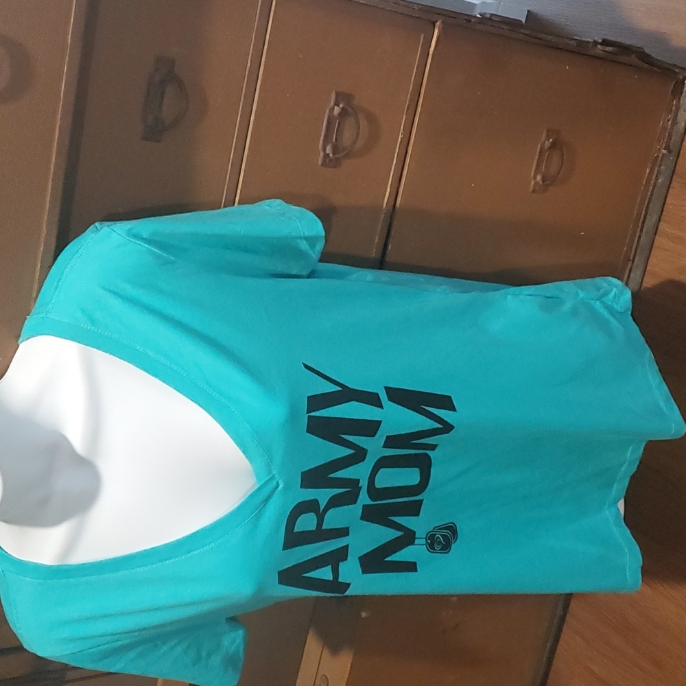 IDEAL ARMY tshirt.     #4491 - Picture 2 of 6